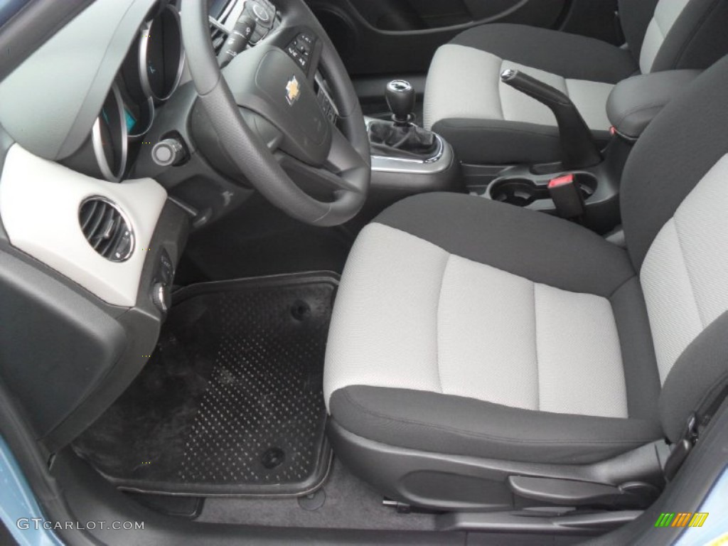 2012 Cruze LS - Ice Blue Metallic / Jet Black/Medium Titanium photo #7