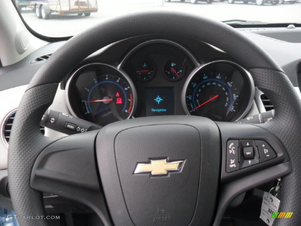 2012 Cruze LS - Ice Blue Metallic / Jet Black/Medium Titanium photo #11