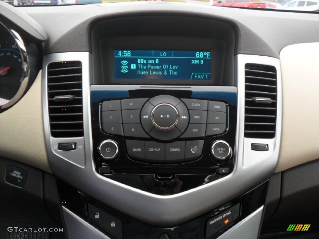 2012 Chevrolet Cruze LTZ/RS Controls Photo #55130337