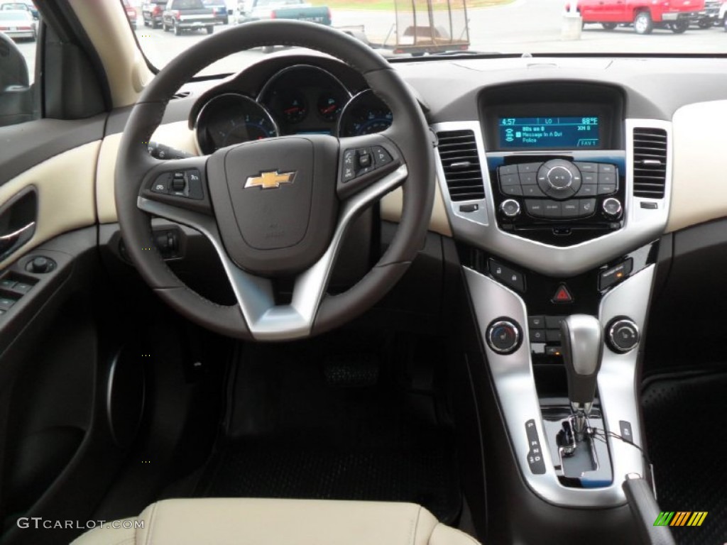 2012 Chevrolet Cruze LTZ/RS Cocoa/Light Neutral Dashboard Photo #55130373