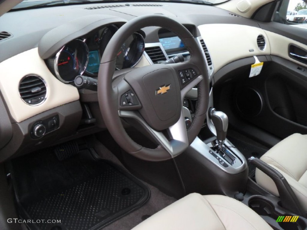 Cocoa/Light Neutral Interior 2012 Chevrolet Cruze LTZ/RS Photo #55130466