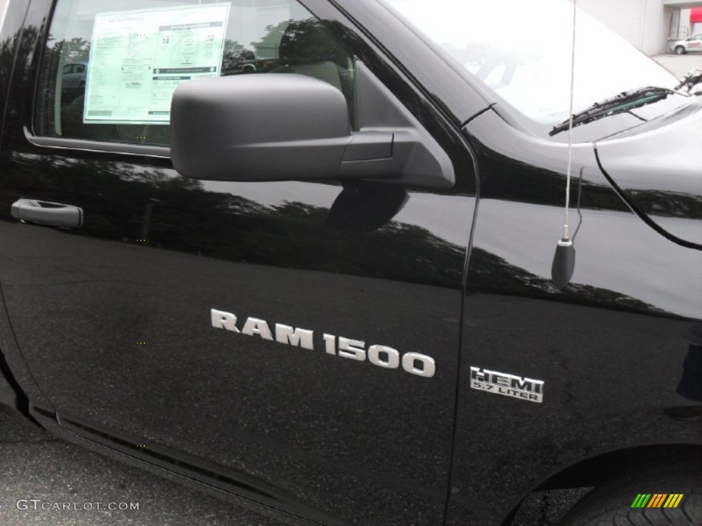 2012 Ram 1500 Express Regular Cab - Black / Dark Slate Gray/Medium Graystone photo #17