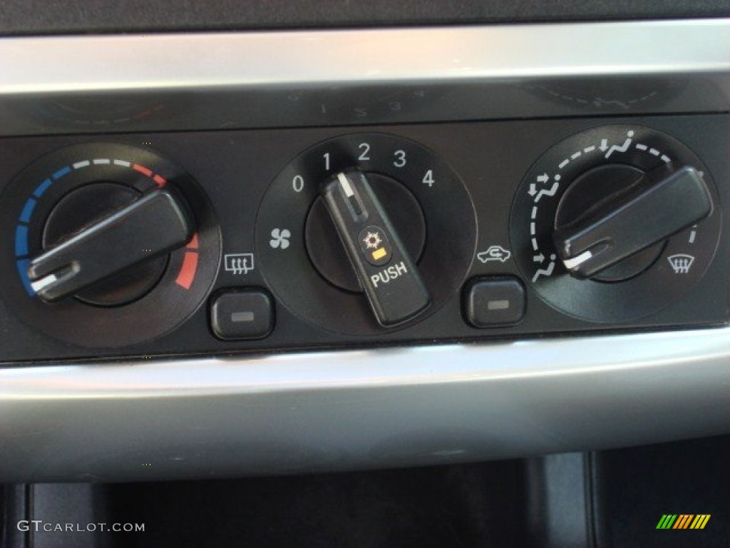 2004 Dodge Stratus R/T Coupe Controls Photo #55132761
