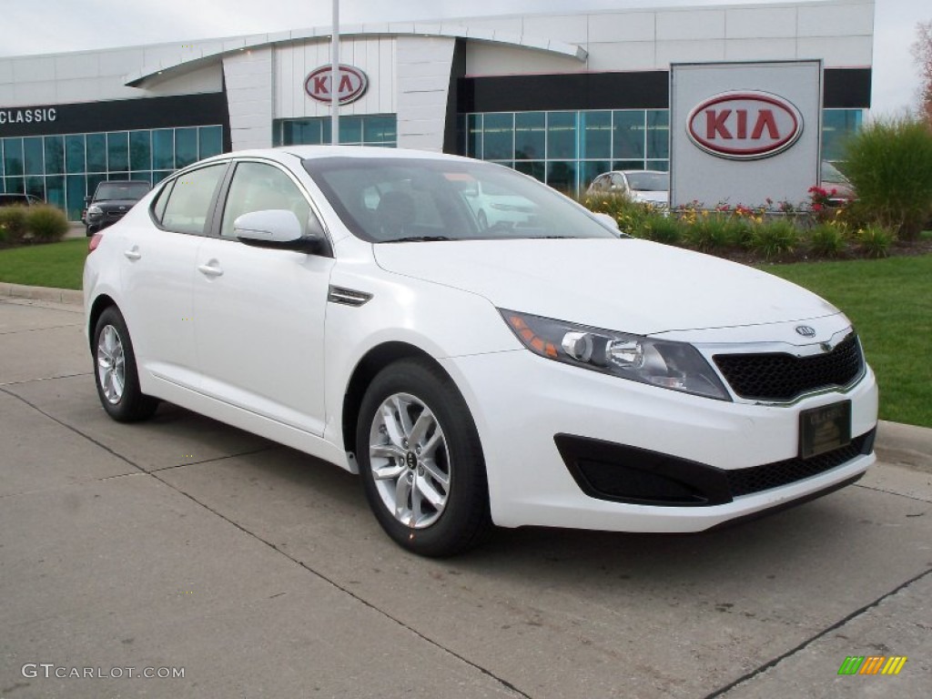 Snow White Pearl Kia Optima