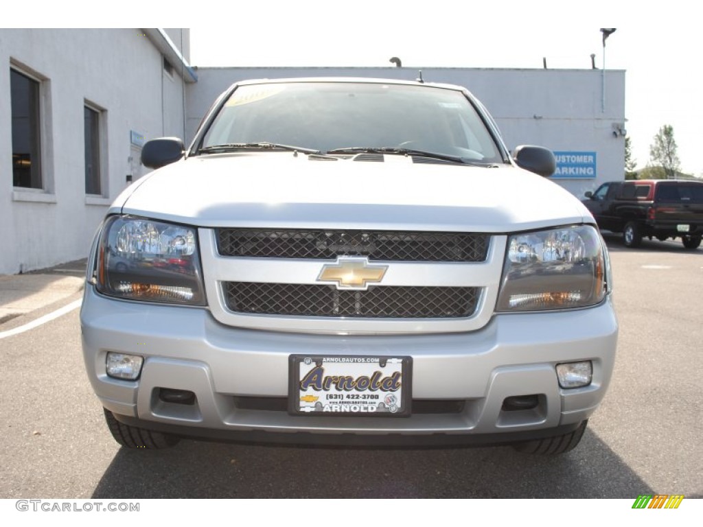 2009 TrailBlazer LT 4x4 - Silver Ice Metallic / Ebony photo #2