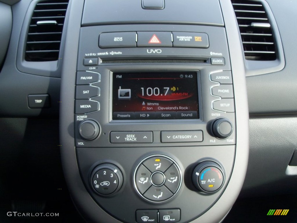 2012 Kia Soul + Controls Photo #55135159