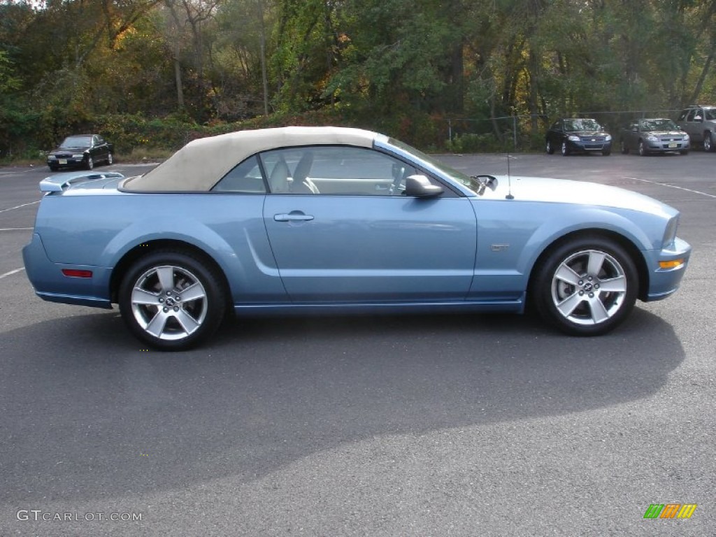 2006 Mustang GT Premium Convertible - Windveil Blue Metallic / Light Parchment photo #7