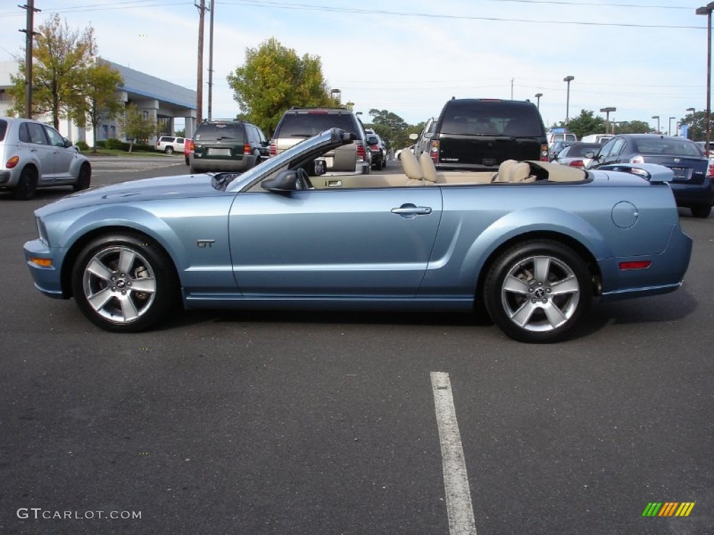 2006 Mustang GT Premium Convertible - Windveil Blue Metallic / Light Parchment photo #11