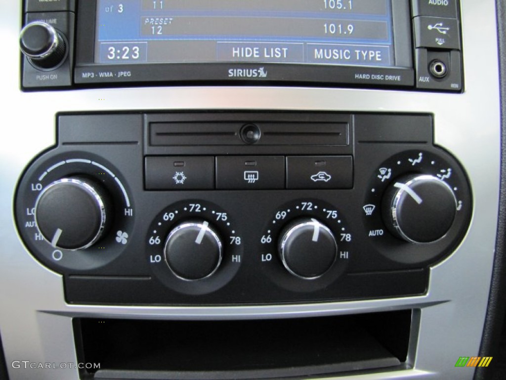2009 Chrysler 300 Limited AWD Controls Photo #55140818
