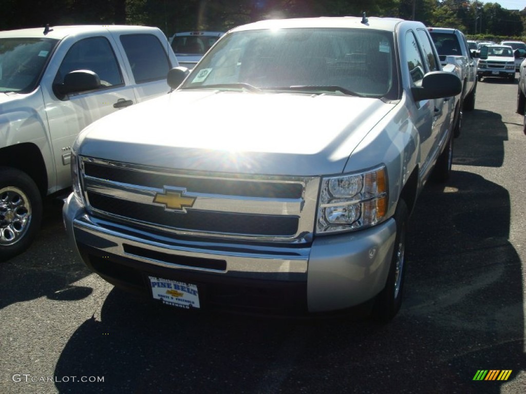 Sheer Silver Metallic Chevrolet Silverado 1500