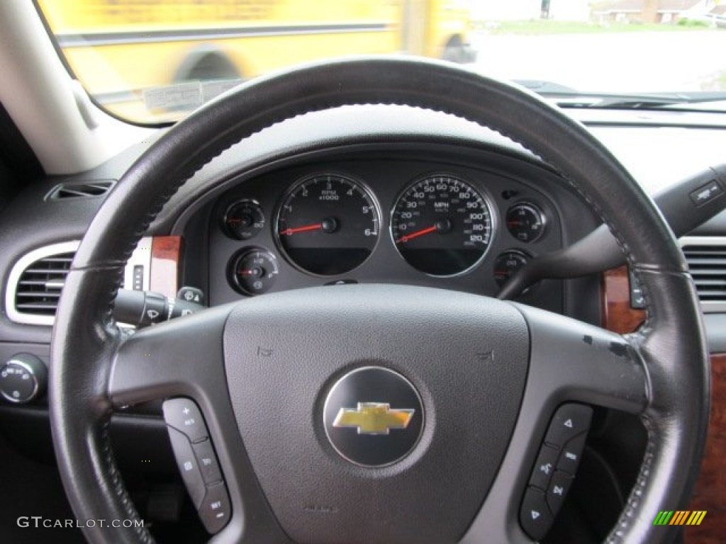 2007 Chevrolet Avalanche LT 4WD Ebony Steering Wheel Photo #55143332