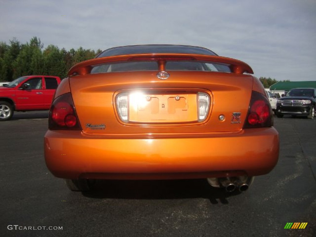 2005 Sentra SE-R - Volcanic Orange / Charcoal photo #4