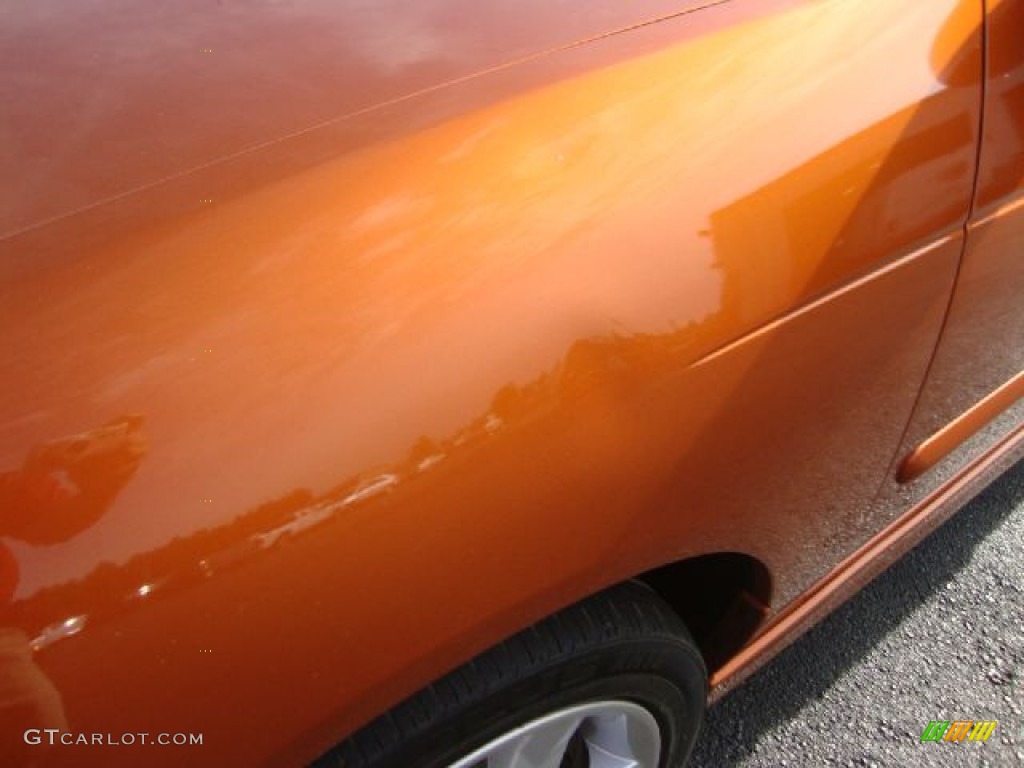 2005 Sentra SE-R - Volcanic Orange / Charcoal photo #31