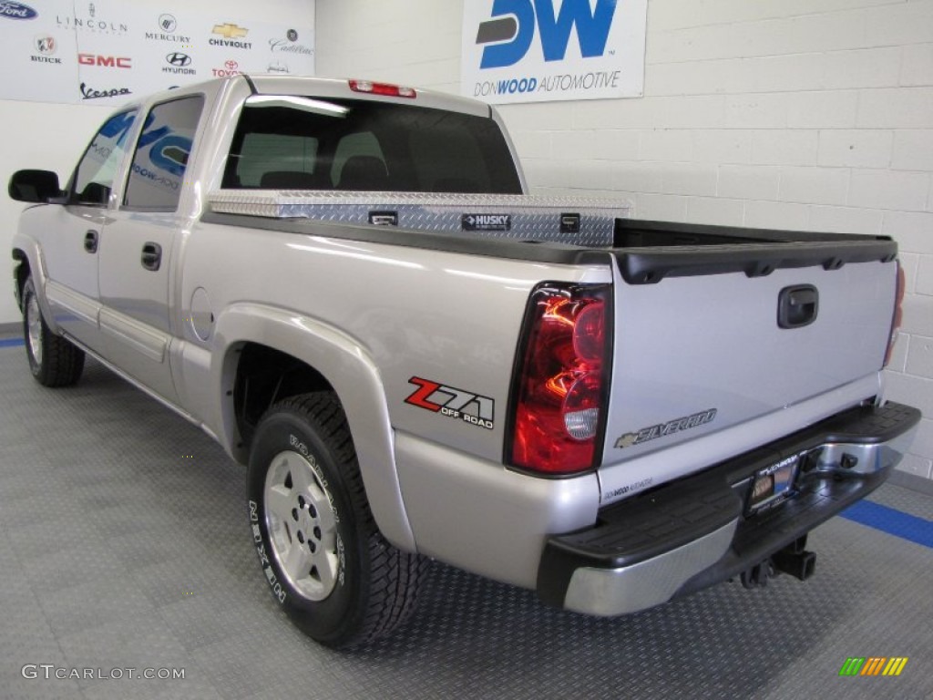 2006 Silverado 1500 Z71 Crew Cab 4x4 - Silver Birch Metallic / Dark Charcoal photo #3