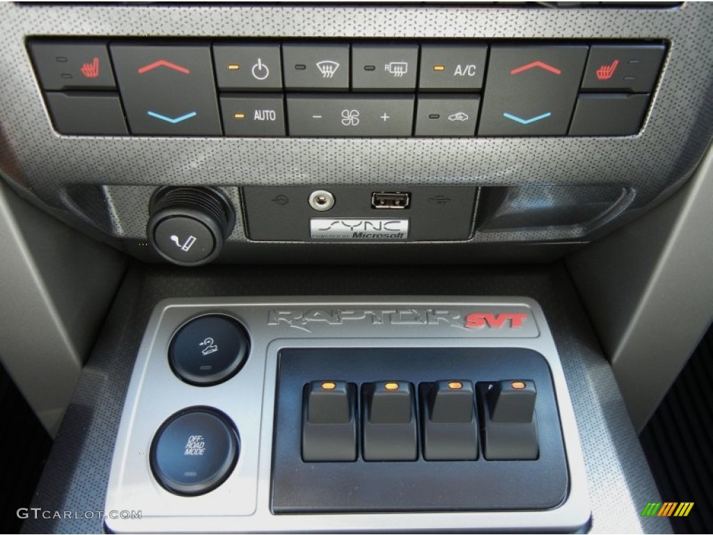 2011 Ford F150 SVT Raptor SuperCrew 4x4 Controls Photo #55149359