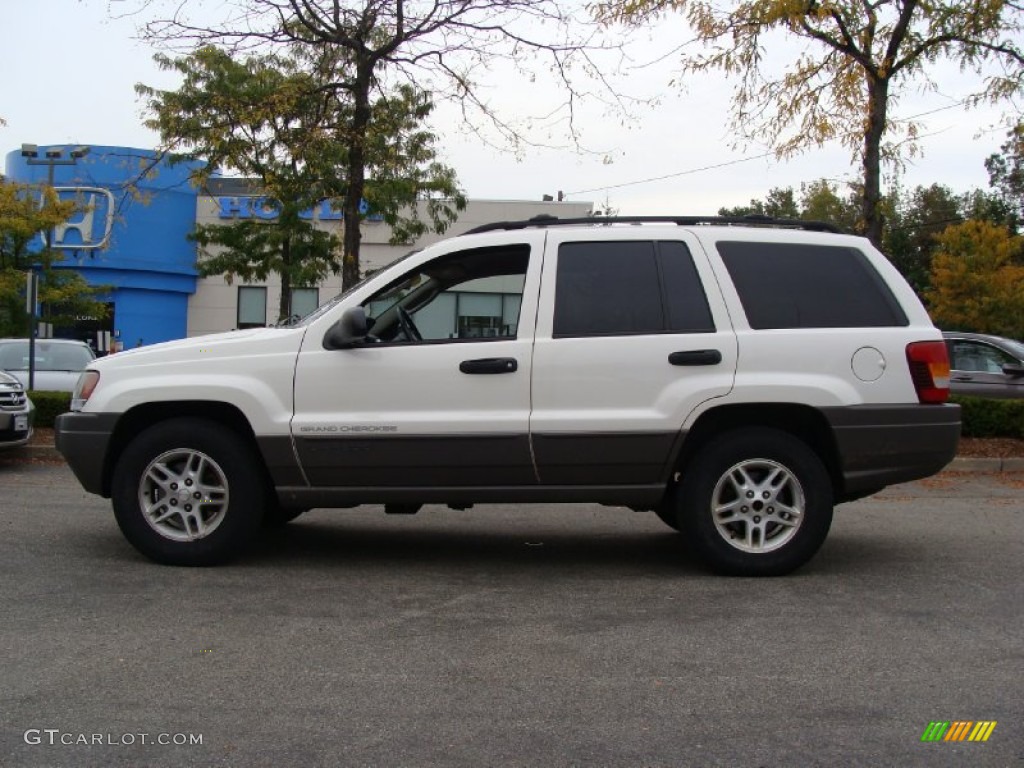 Stone White Jeep Grand Cherokee