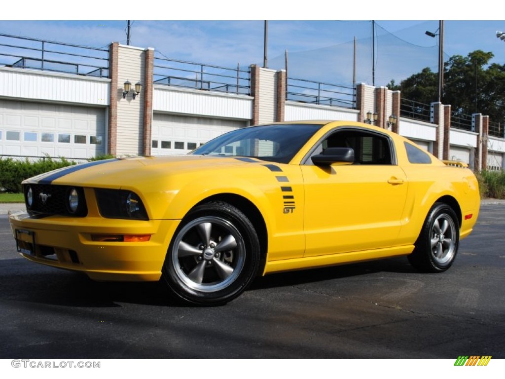 2005 Mustang GT Premium Coupe - Screaming Yellow / Dark Charcoal photo #1