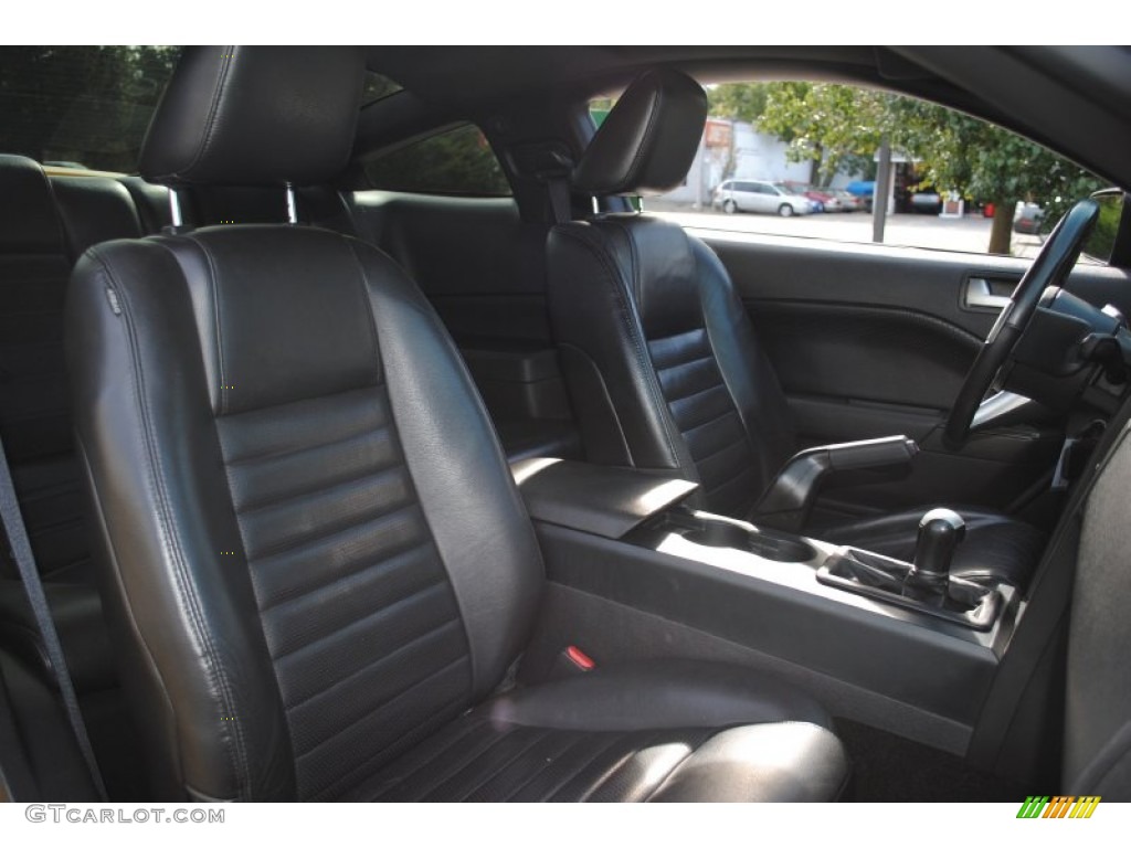 2005 Mustang GT Premium Coupe - Screaming Yellow / Dark Charcoal photo #10