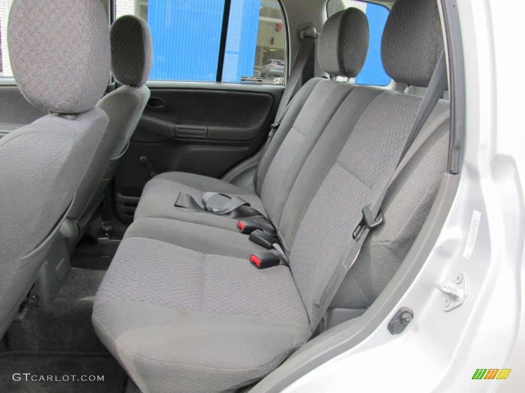 Medium Gray Interior 2004 Chevrolet Tracker Standard Tracker Model Photo #55150991