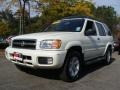 2003 Glacier White Pearl Nissan Pathfinder SE 4x4  photo #4