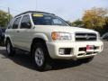 2003 Glacier White Pearl Nissan Pathfinder SE 4x4  photo #6