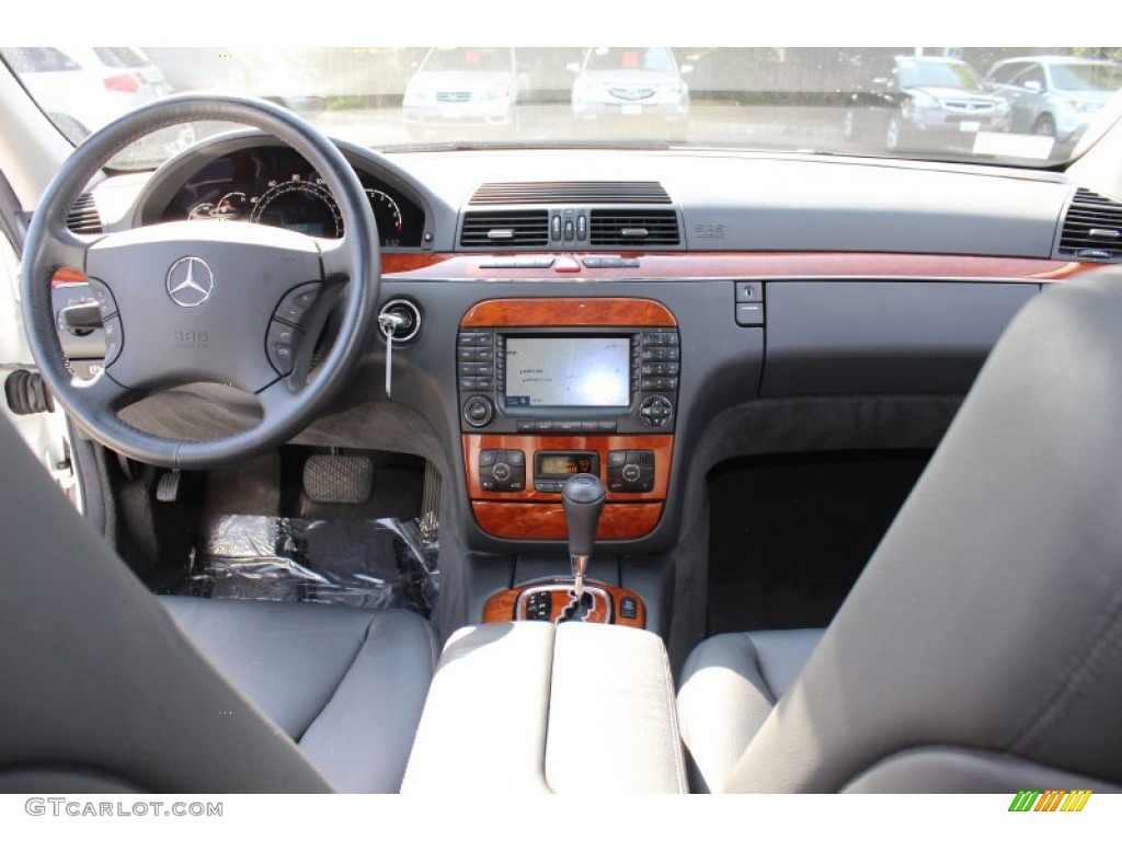 2006 Mercedes-Benz S 350 Sedan Charcoal Dashboard Photo #55154687