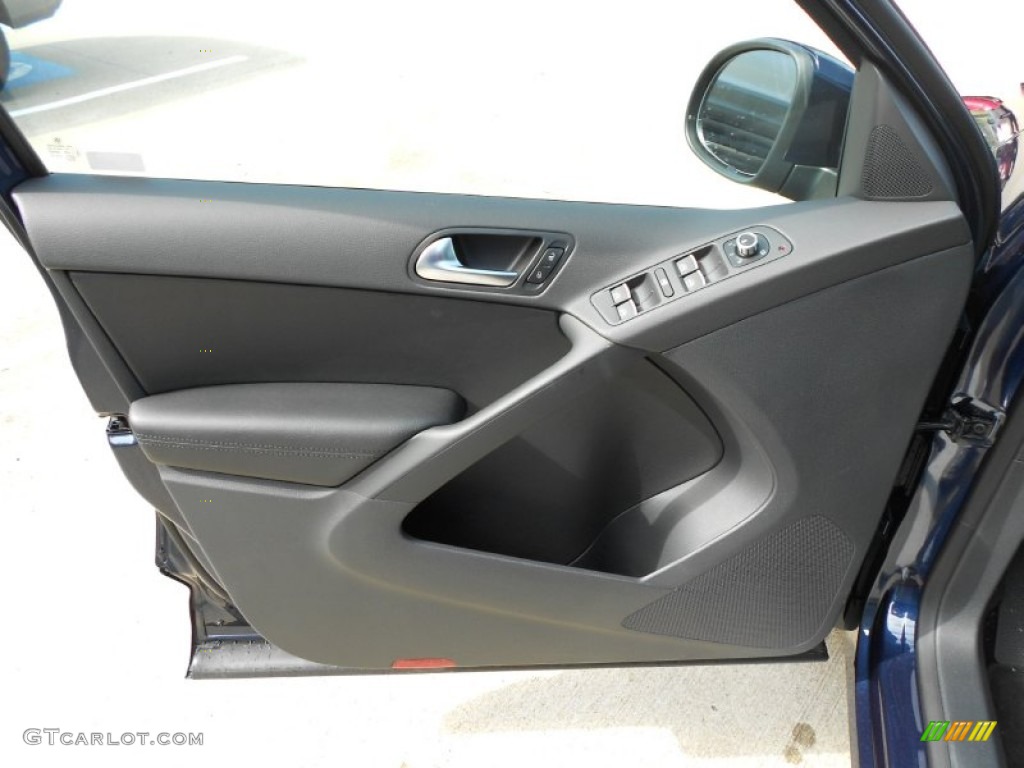 2012 Volkswagen Tiguan SE Black Door Panel Photo #55154984