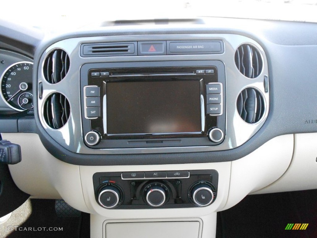 2012 Volkswagen Tiguan SE Beige Dashboard Photo #55155461