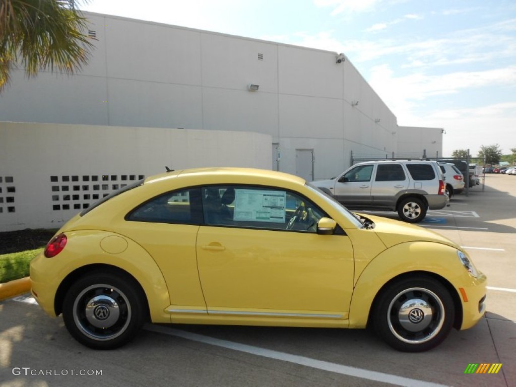 Saturn Yellow 2012 Volkswagen Beetle 2.5L Exterior Photo #55156022