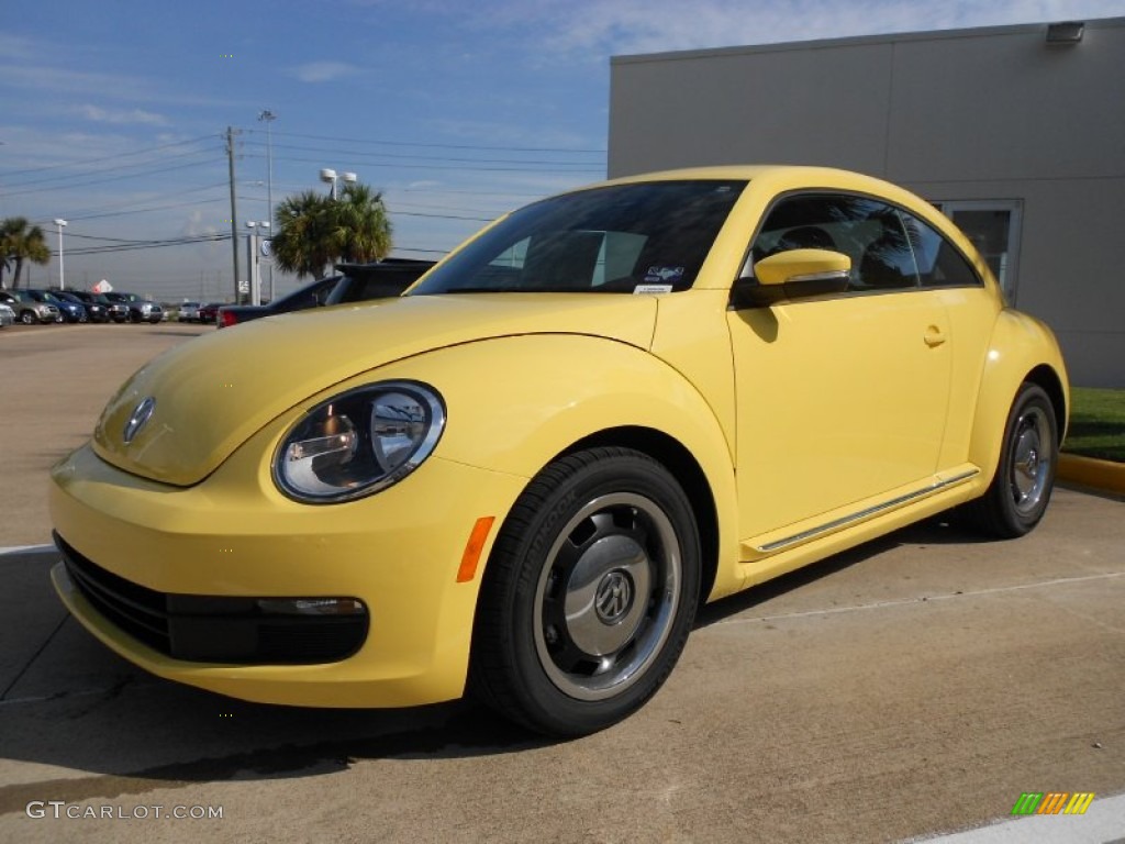 Saturn Yellow 2012 Volkswagen Beetle 2.5L Exterior Photo #55156174