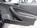 Deep Black - Passat 2.0T Sedan Photo No. 23