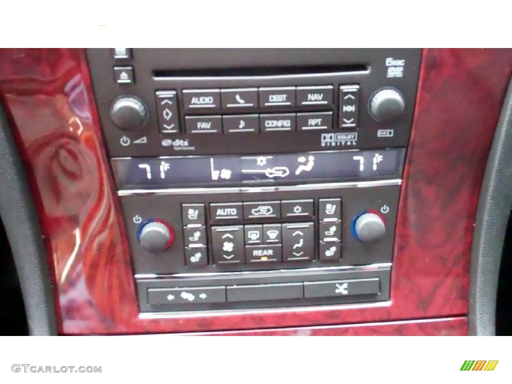 2009 Cadillac Escalade Standard Escalade Model Controls Photo #55161552