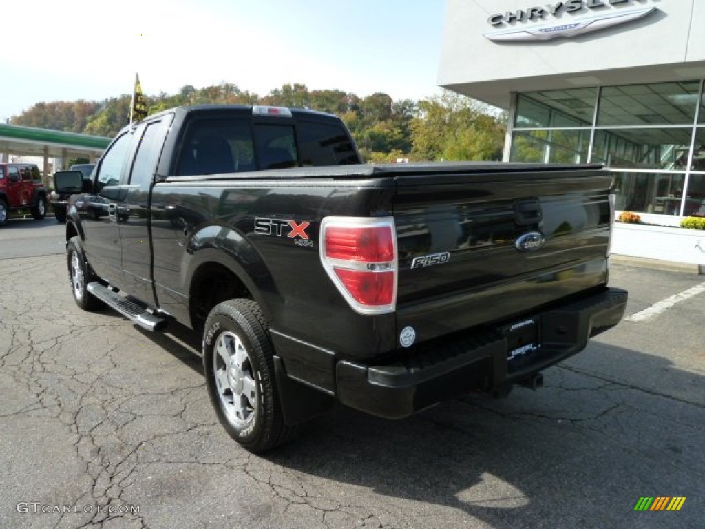 2010 F150 STX SuperCab 4x4 - Tuxedo Black / Medium Stone photo #3