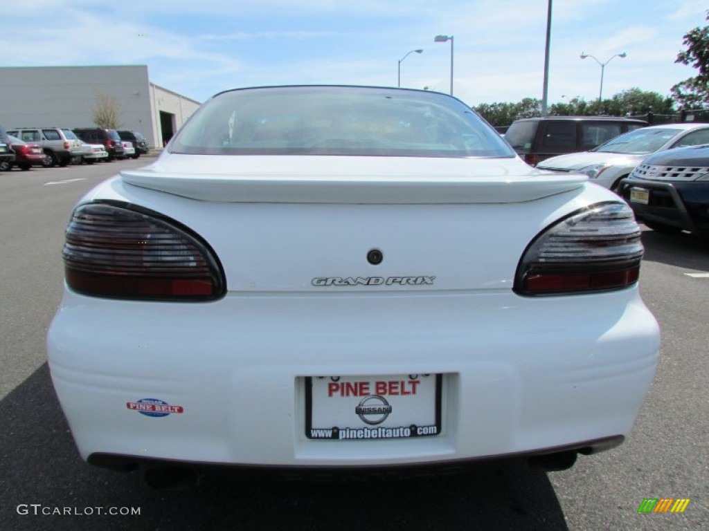 2001 Grand Prix GT Coupe - Arctic White / Graphite photo #6