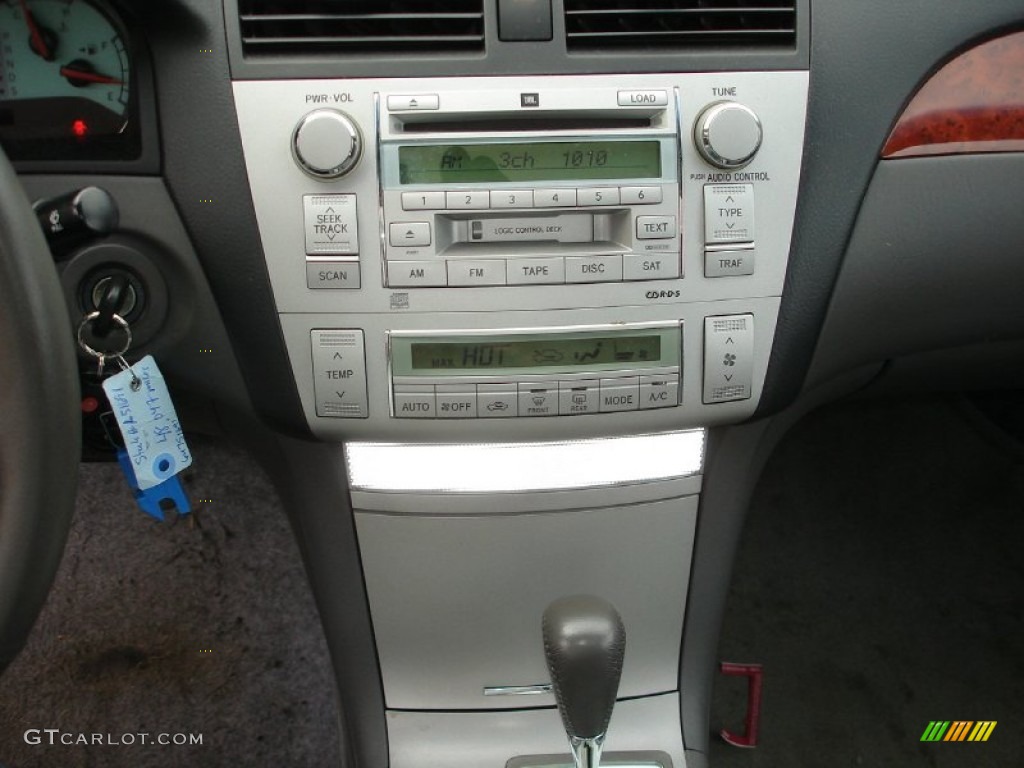 2006 Toyota Solara SLE Coupe Controls Photo #55164630