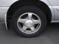 2001 Nissan Quest GXE Wheel and Tire Photo