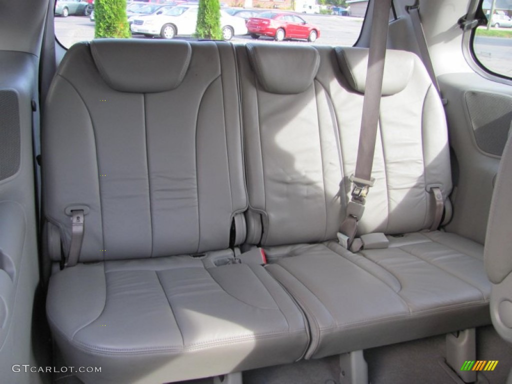 2007 Sedona EX - Olive Gray / Gray photo #21