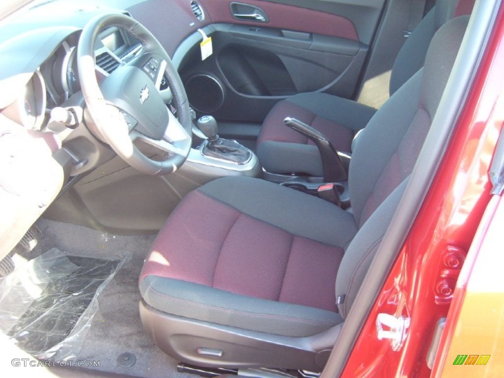 Jet Black/Sport Red Interior 2012 Chevrolet Cruze LT Photo #55166903