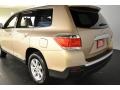 Sandy Beach Metallic - Highlander V6 Photo No. 4