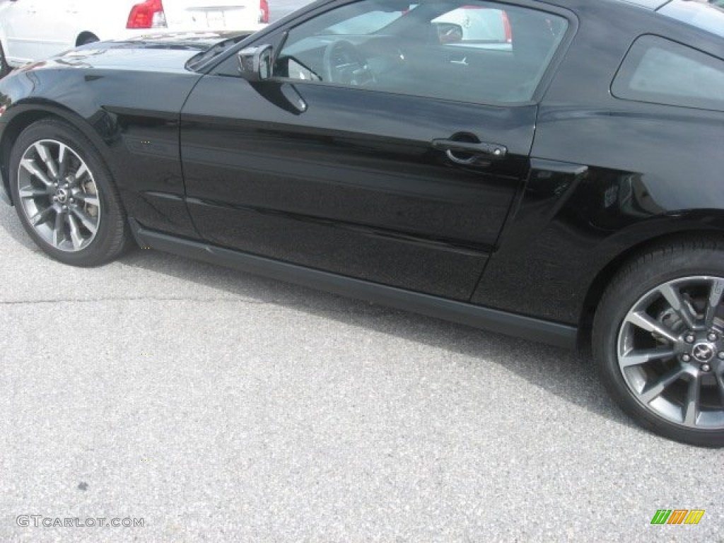 2011 Mustang GT/CS California Special Coupe - Ebony Black / CS Charcoal Black/Carbon photo #51