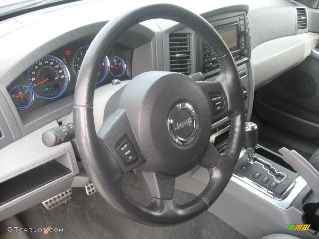 2006 Jeep Grand Cherokee SRT8 Medium Slate Gray Steering Wheel Photo #55168152