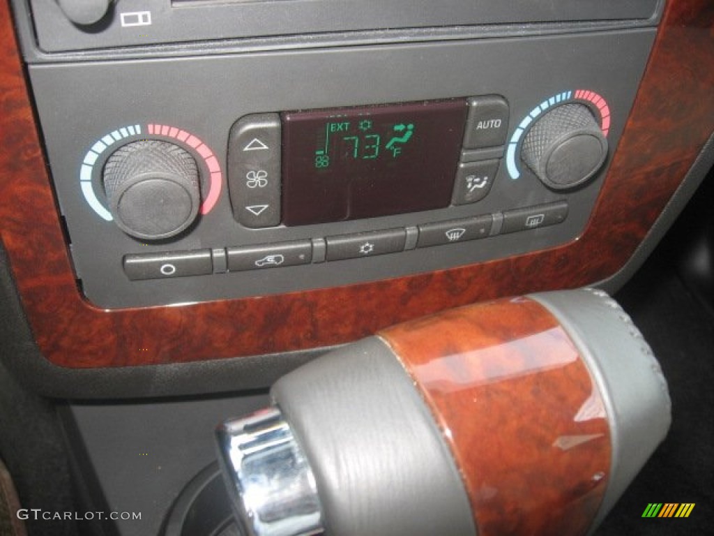2009 Saab 9-7X 4.2i AWD Controls Photo #55168852