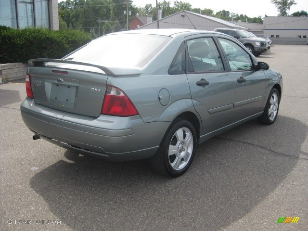 2006 Focus ZX4 SES Sedan - Light Tundra Metallic / Dark Flint/Light Flint photo #6
