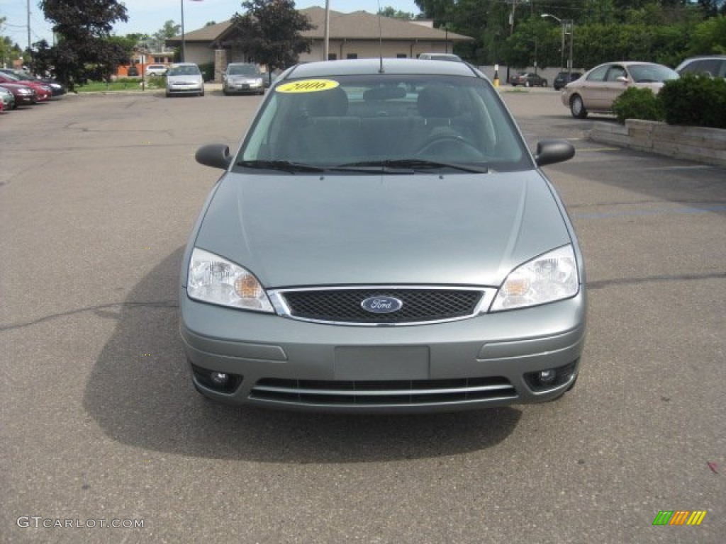 2006 Focus ZX4 SES Sedan - Light Tundra Metallic / Dark Flint/Light Flint photo #11