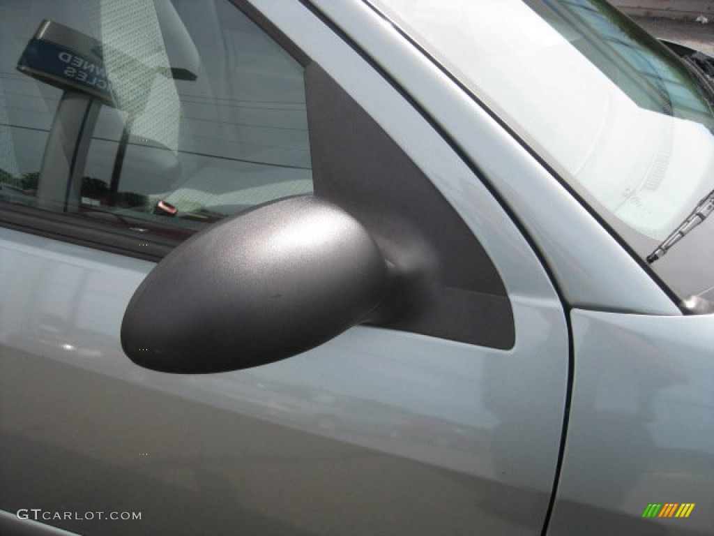 2006 Focus ZX4 SES Sedan - Light Tundra Metallic / Dark Flint/Light Flint photo #15