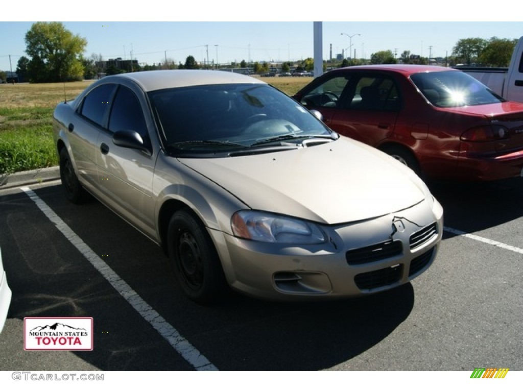 2003 Stratus SE Sedan - Light Almond Pearl / Taupe photo #1