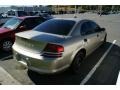 Light Almond Pearl - Stratus SE Sedan Photo No. 2