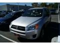 Classic Silver Metallic - RAV4 4WD Photo No. 4