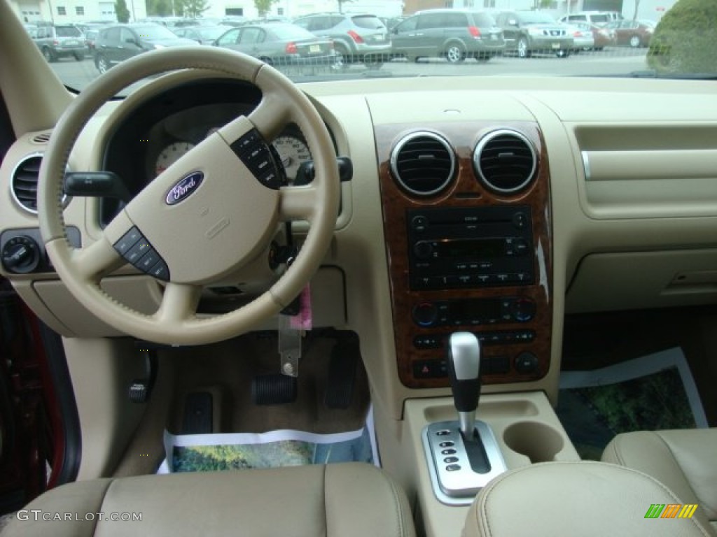 2007 Ford Freestyle Limited AWD Pebble Beige Dashboard Photo #55173165