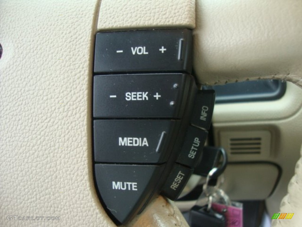 2007 Ford Freestyle Limited AWD Controls Photo #55173177